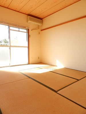 Living and room. Japanese-style room 6 quires