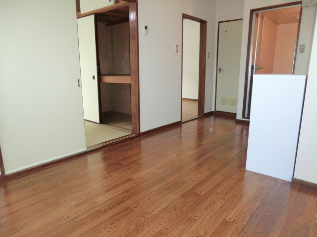 Living and room