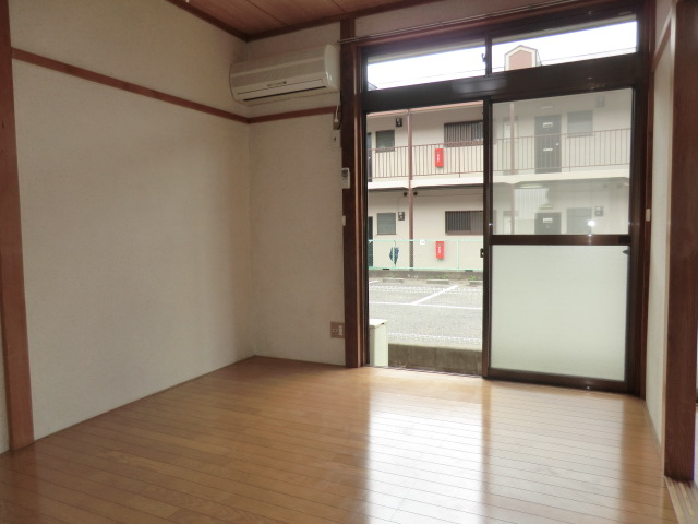 Living and room