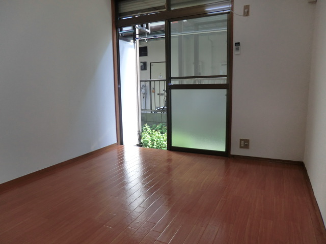 Living and room