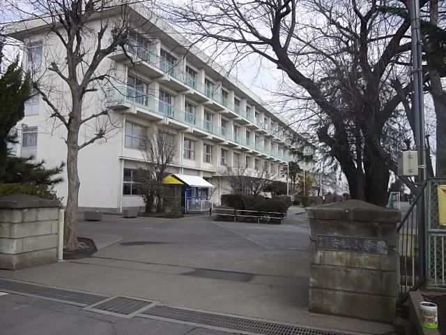 Primary school. Yasumatsu 150m up to elementary school (elementary school)