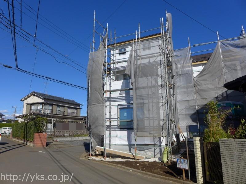 Local photos, including front road. Local (December 22, 2013) Shooting