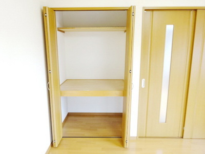 Receipt. Storage with depth