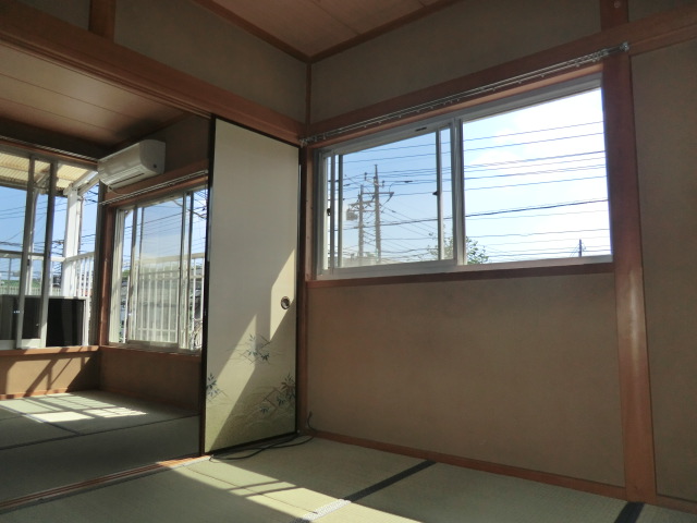 Living and room