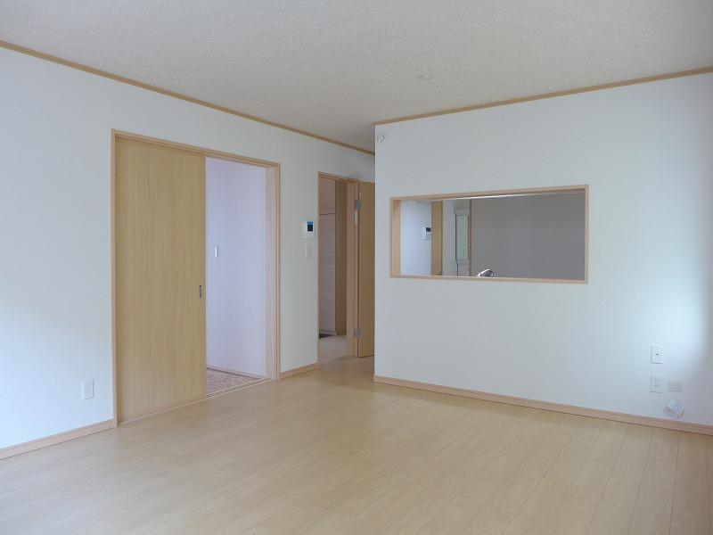 Living. Local (November 28, 2013) Shooting