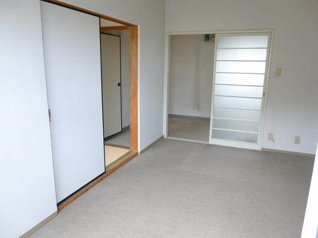 Other room space
