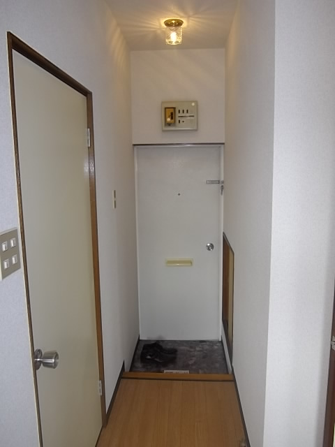 Entrance. There entrance hall