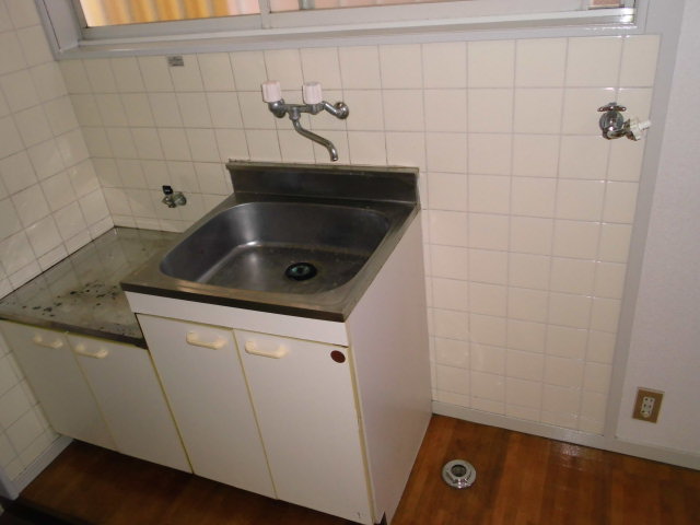 Other room space. Kitchen beside Indoor Laundry Area