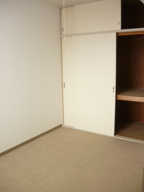 Receipt. Storage of north Western-style