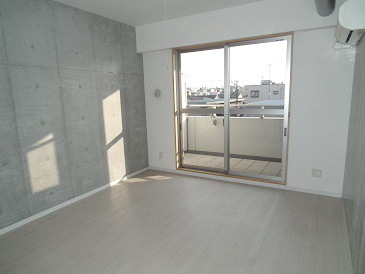 Living and room. Bright Western-style