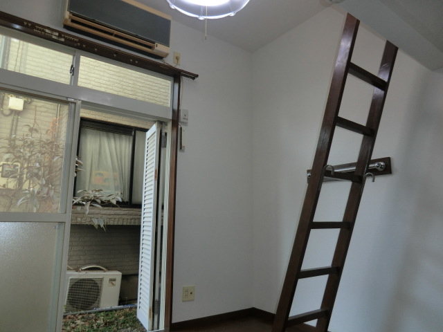 Living and room