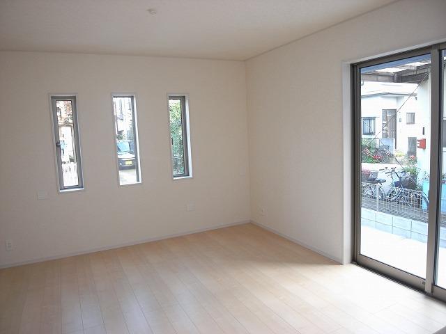 Living. Indoor (11 May 2013) Shooting