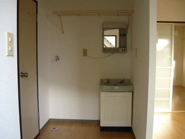 Washroom. Washroom ・ Independent wash basin