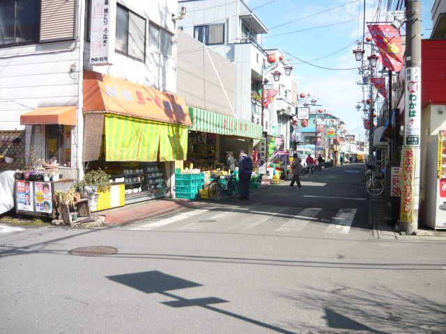 Other. 370m to the shopping street (Other)