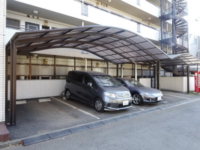 Other. 5m until the on-site parking (Other)