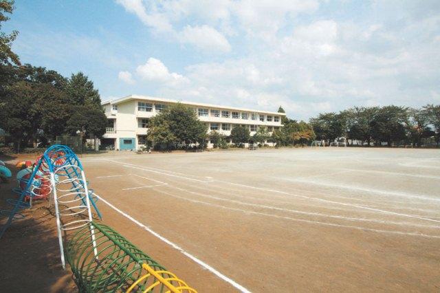 Primary school. ShinSakae until elementary school 750m
