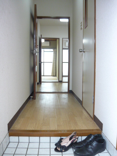 Entrance. Floor plan with a corridor