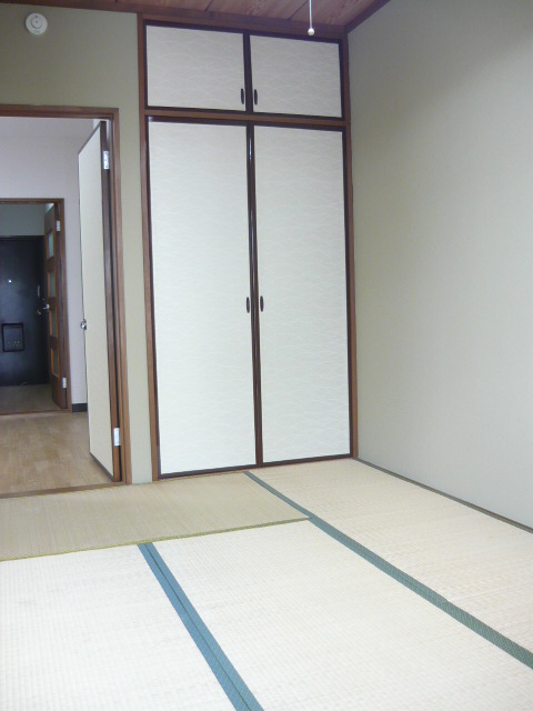 Receipt. It is housed in the Japanese-style room.