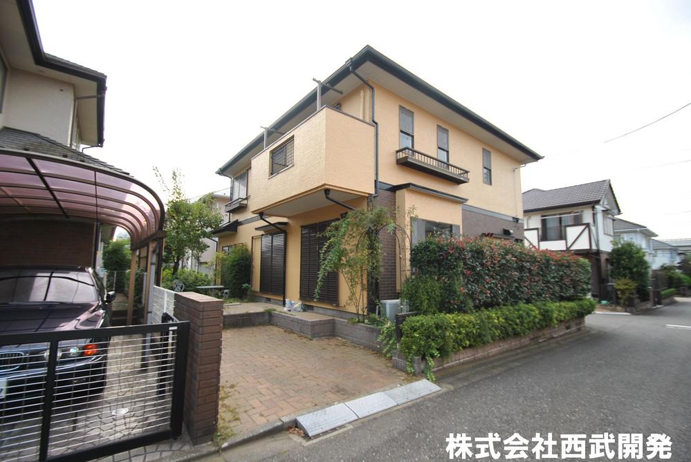 Local appearance photo