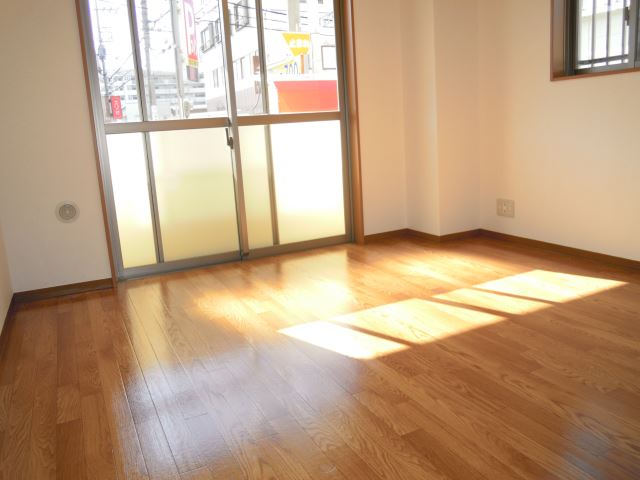 Living and room