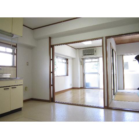 Living and room