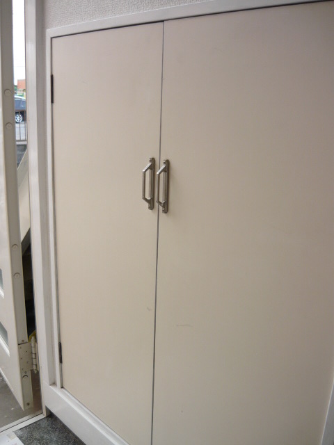 Entrance. It is a shoebox.