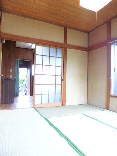 Living and room