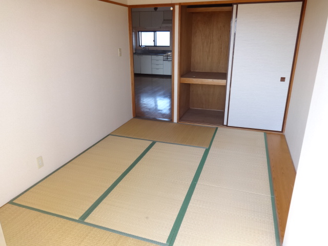 Other room space