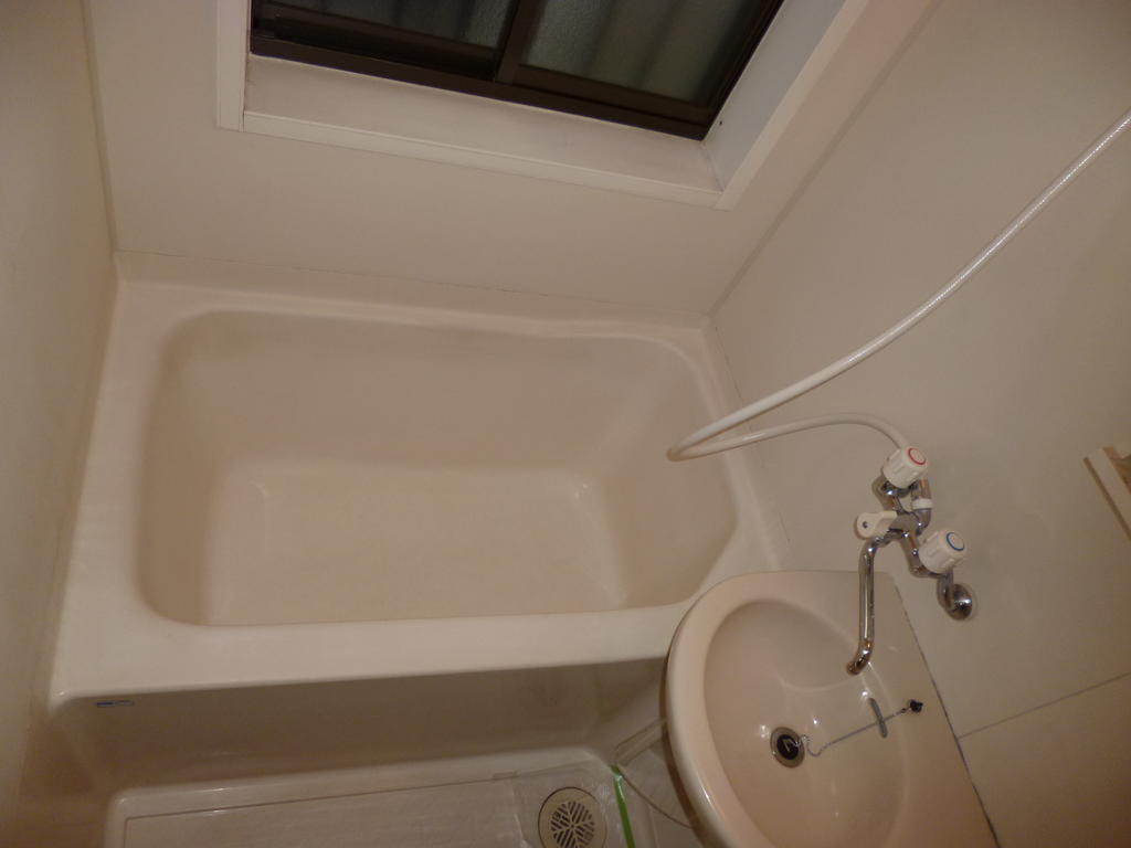 Bath. Bathroom