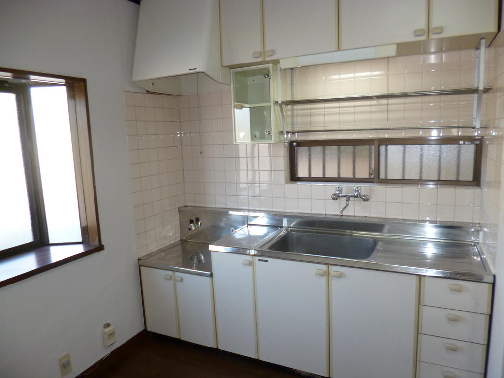 Kitchen. Gas stove installation Allowed