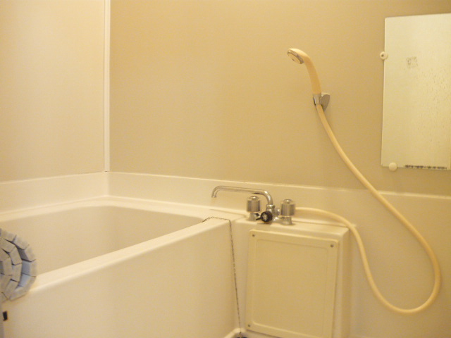 Bath. bath ・ Mirror with