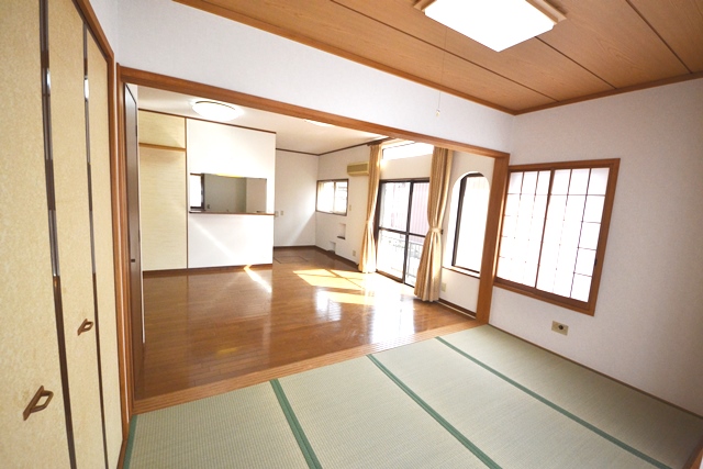 Living and room