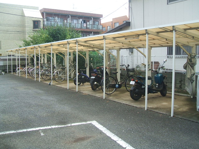 Other common areas. Bicycle parking lot with a roof. There is also a bike monthly Bicycle (another contract)