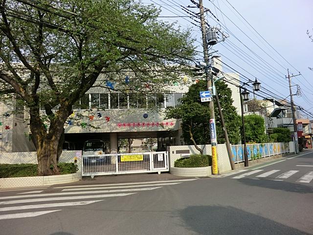 kindergarten ・ Nursery. New Tokorozawa until kindergarten 696m