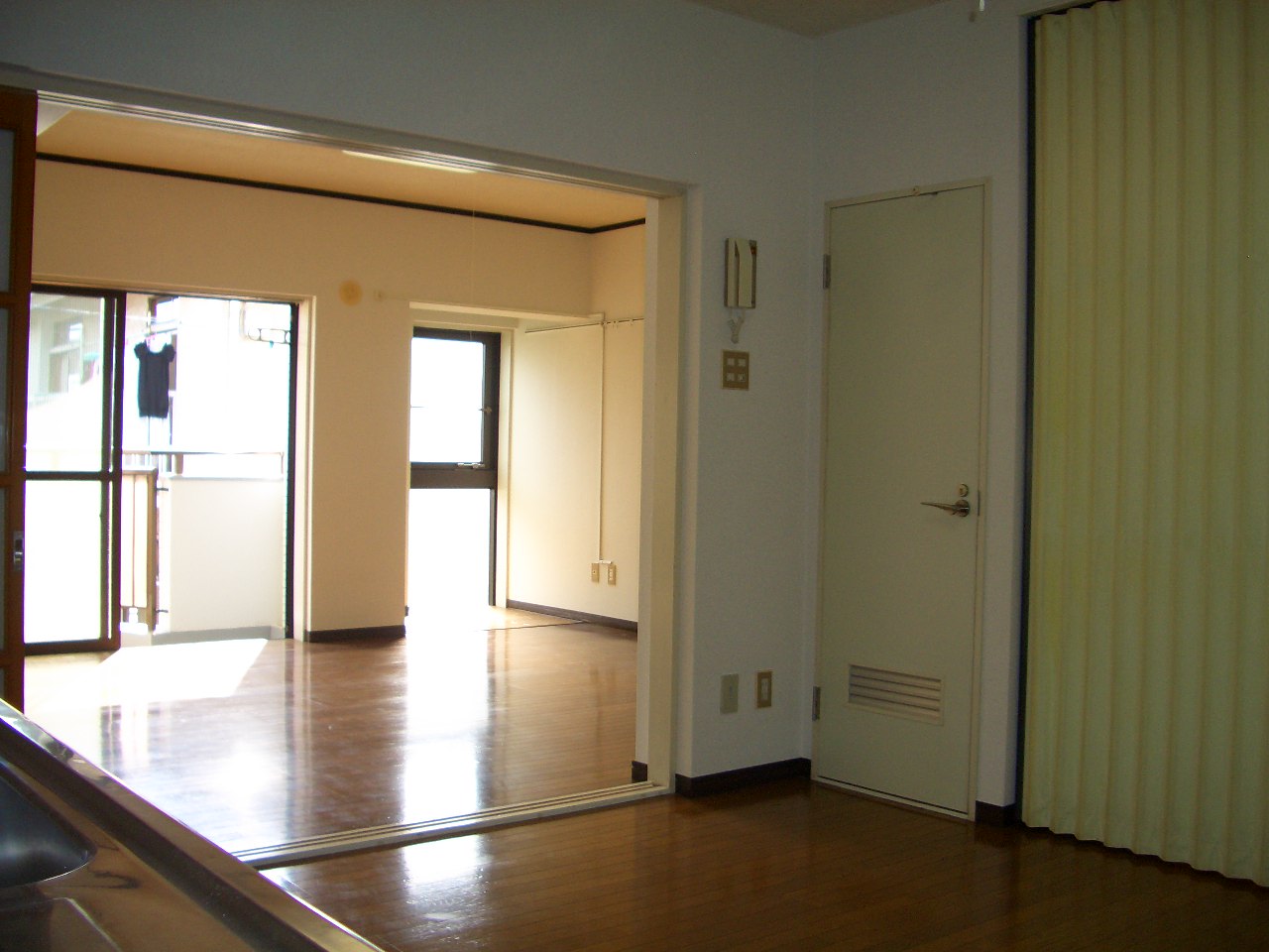 Living and room