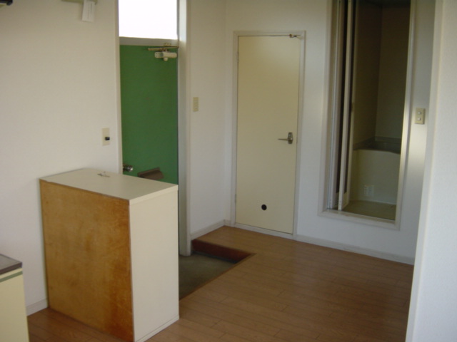 Kitchen. ※ Photo, Room 201 ・ The property is inverted
