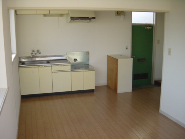 Living and room. ※ Photo, Room 201 ・ The property is inverted