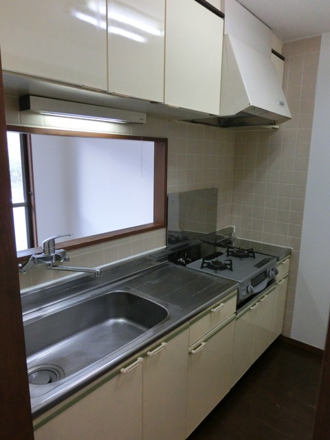 Kitchen. kitchen ・ Sink spread, Gas stove installation Allowed
