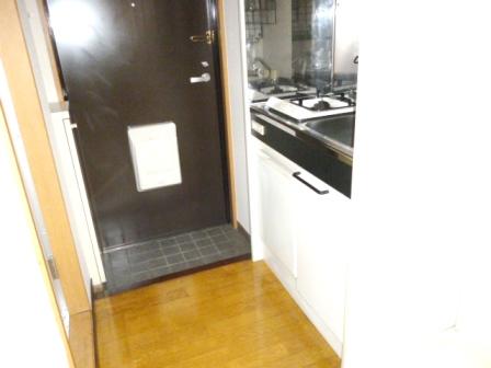 Kitchen. With gas stove