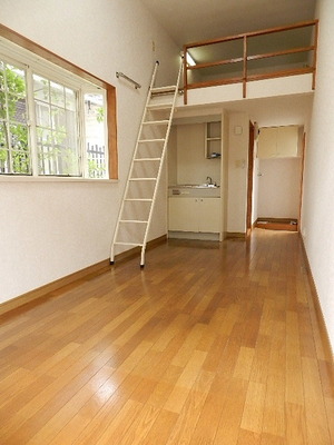 Living and room. Western-style 5 Pledge From balcony