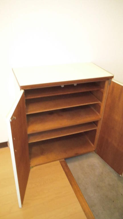Entrance. Shoe box