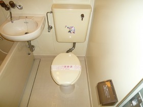 Toilet