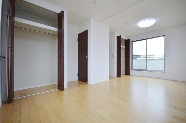 Non-living room. 3 Kaiyoshitsu