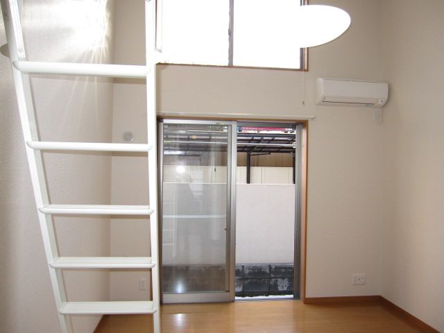 Living and room