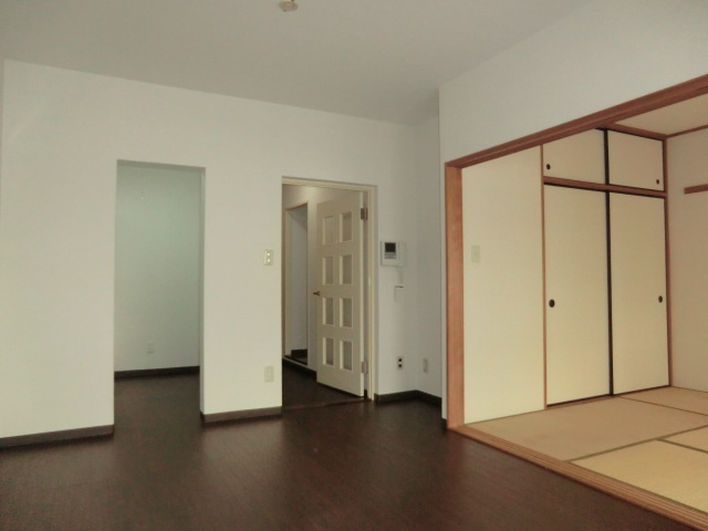 Living and room