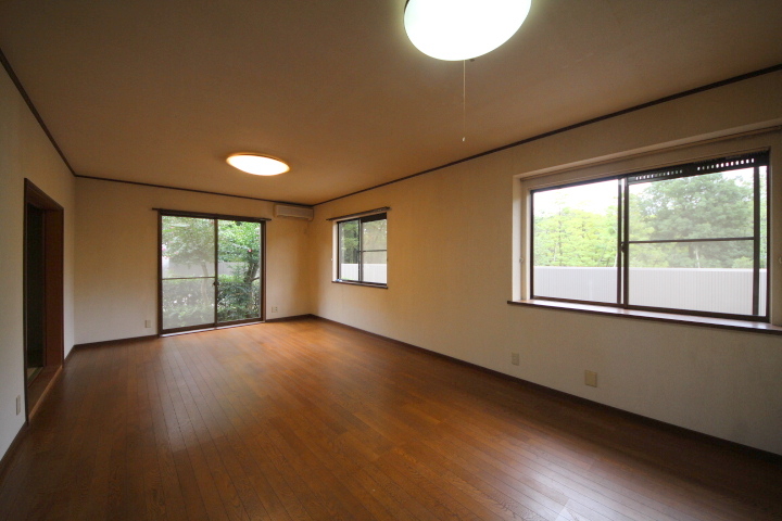 Living and room