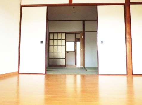 Other room space. room