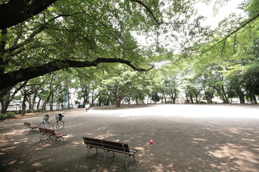 park. Also play with confidence 820m children to Kitano park.