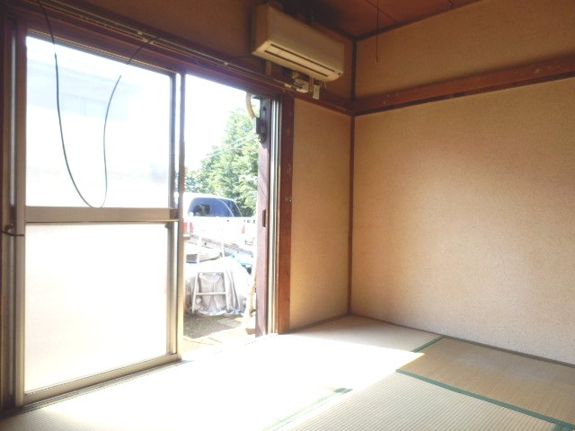 Living and room