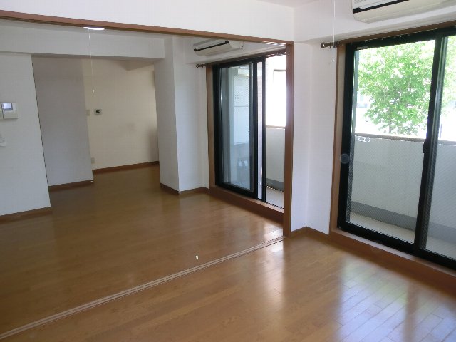 Living and room